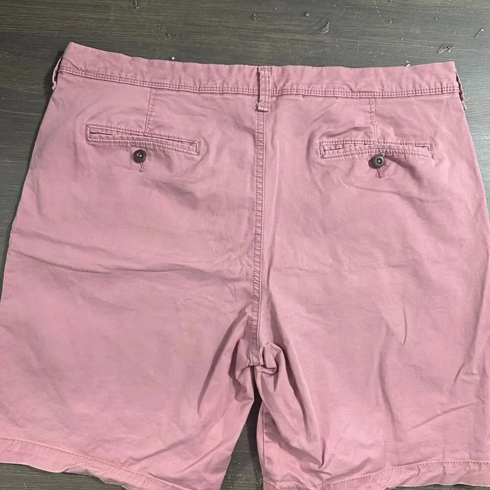 Aeropostale Men's Pink and Red Shorts